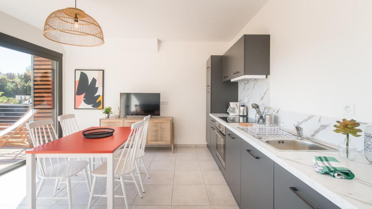 "Le Soleil Levant" Avec Balcon Et Parking Prive, 2 Adultes Et 1 Enfant Sarlat-la-Canéda Eksteriør bilde